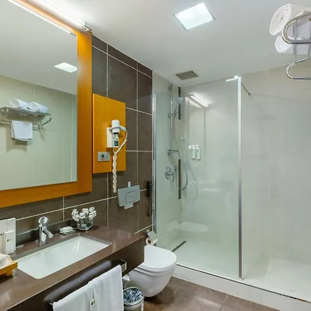 Point Hotel Taksim-3